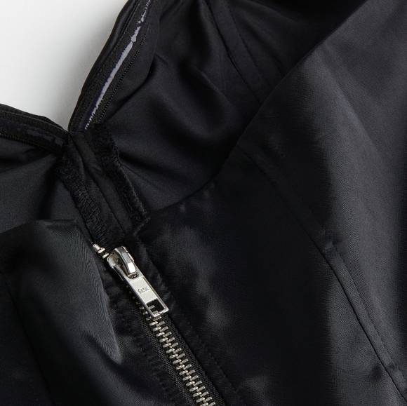 H&M Divided Black Satin Bandeau Corset Top With Sweetheart Neckline - Picture 9 of 9